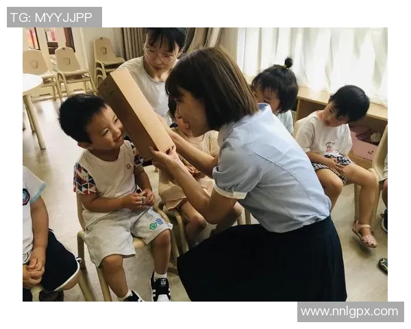 当足球巨星化身超级奶爸温情陪伴萌娃成长日常 当足球巨星化身超级奶爸温情陪伴萌娃成长日常